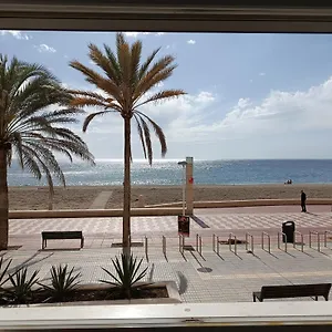 Piso Primera Linea Playa Apartamento